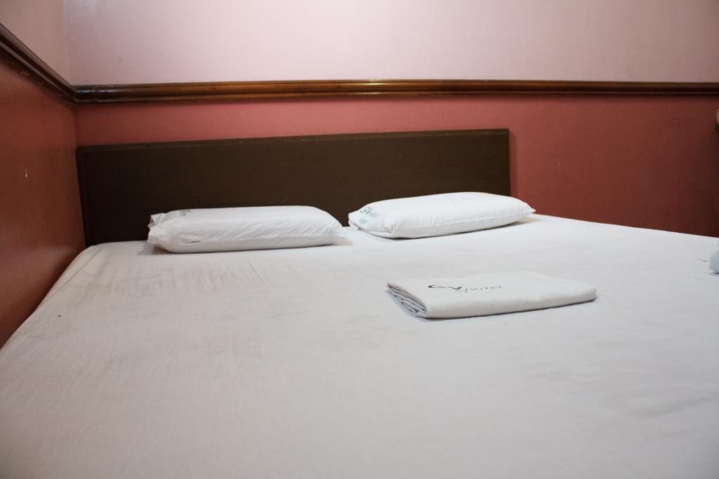 Gv Hotel - Maasin Maasin  Eksteriør bilde