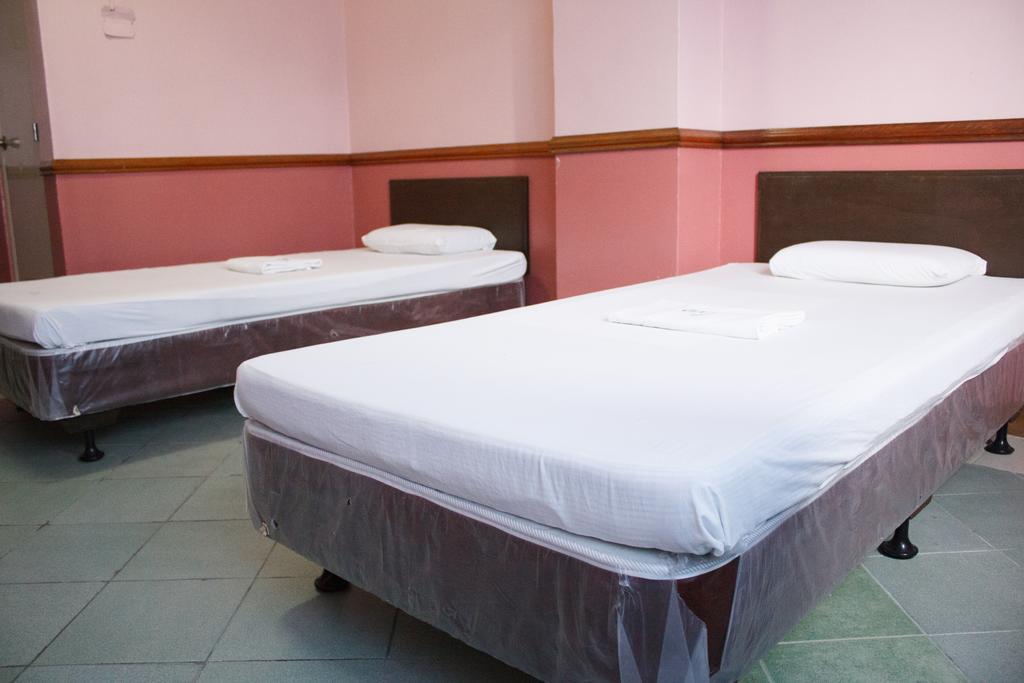 Gv Hotel - Maasin Maasin  Eksteriør bilde