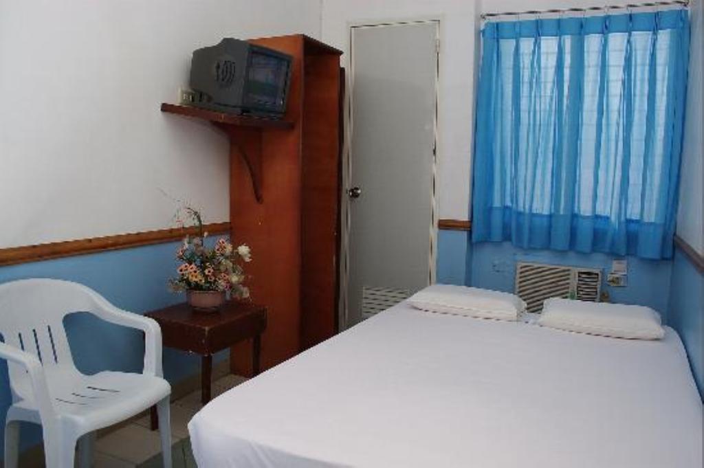 Gv Hotel - Maasin Maasin  Eksteriør bilde
