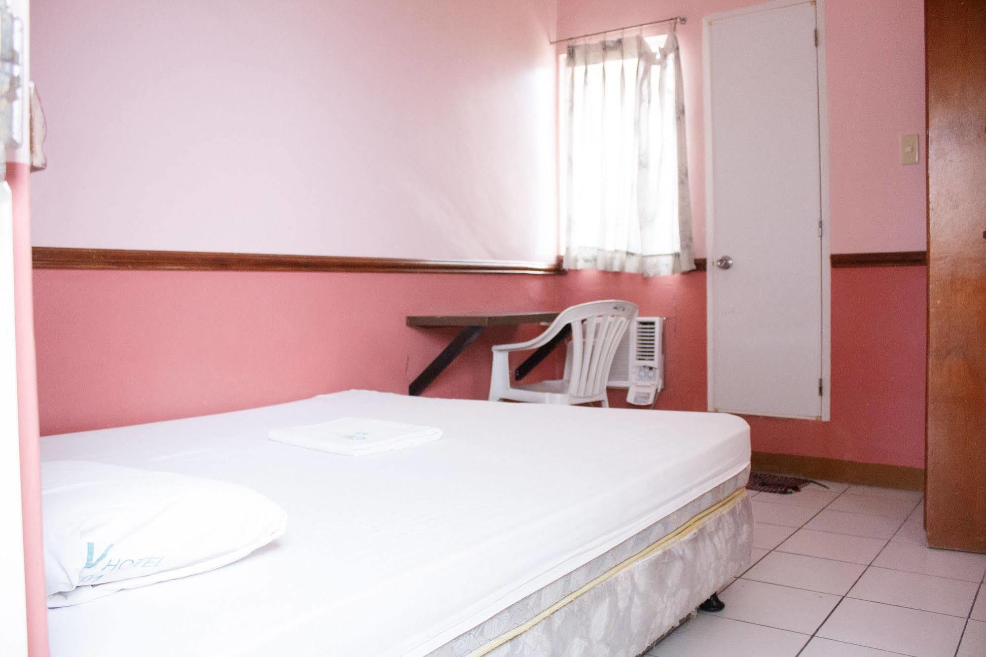 Gv Hotel - Maasin Maasin  Eksteriør bilde